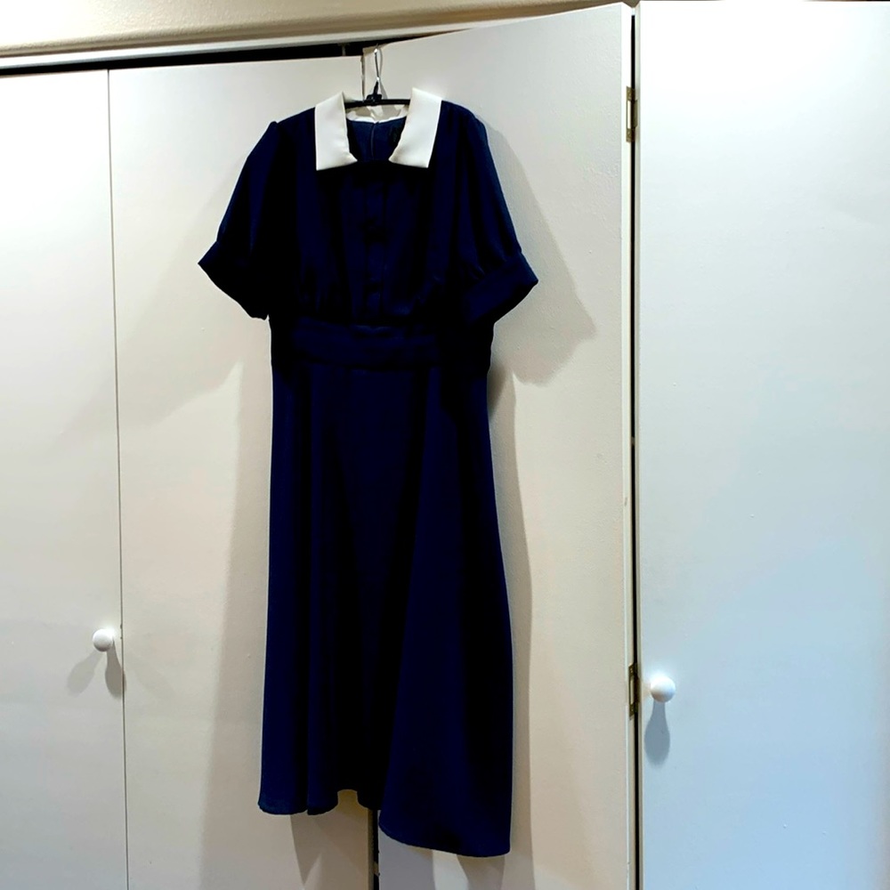 Navy blue, white collared dress, size 10, no designer tag, button front